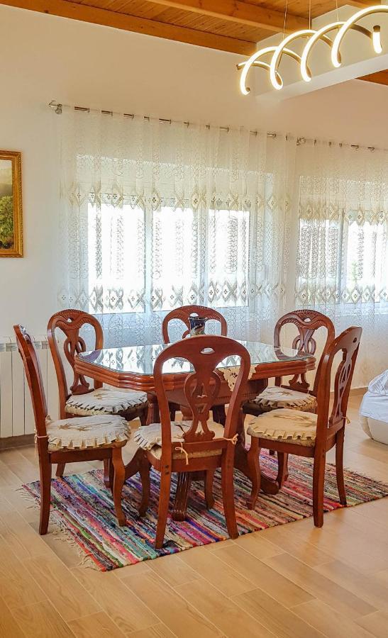 Villa Goliku Pestani المظهر الخارجي الصورة