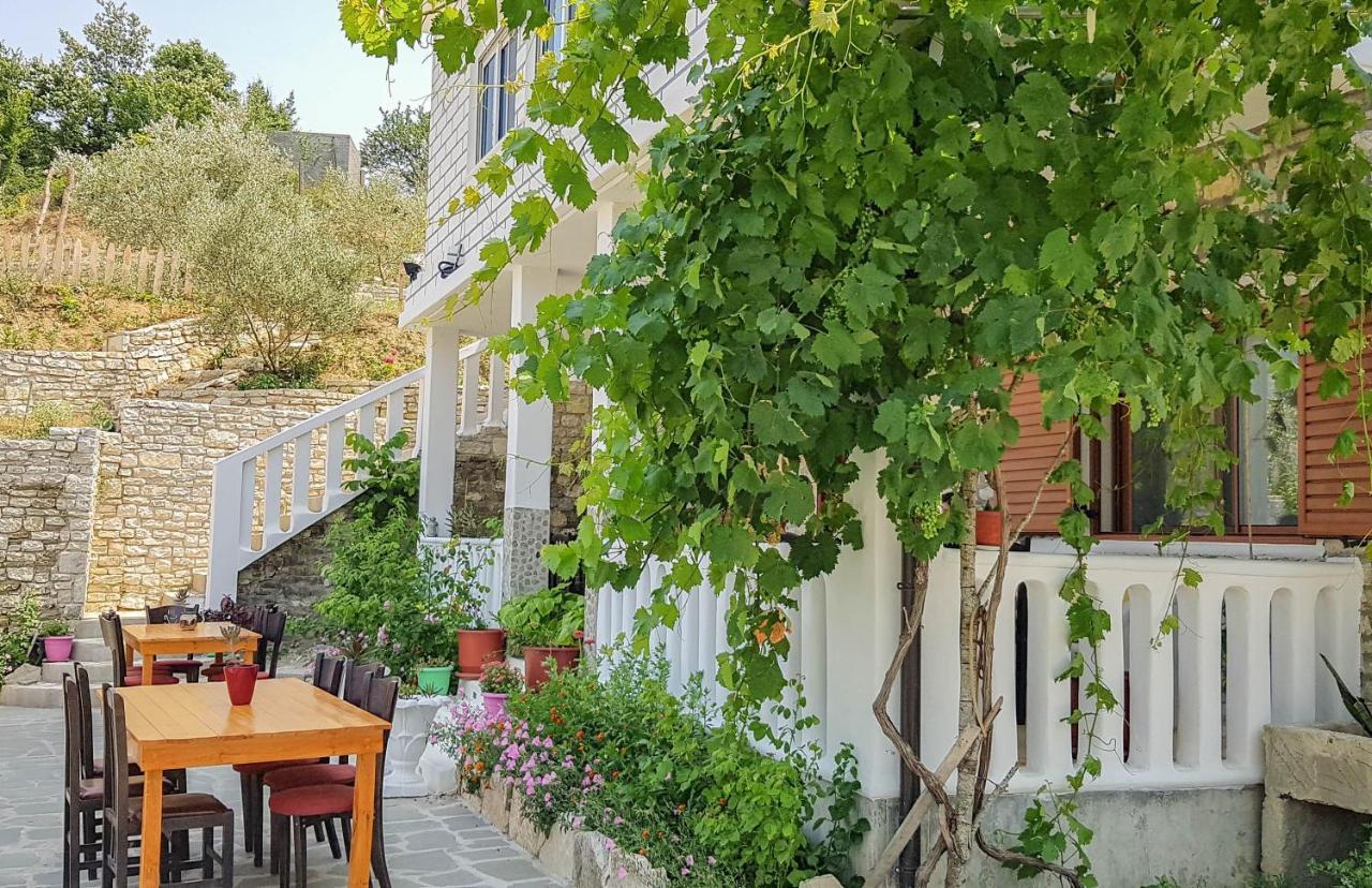 Villa Goliku Pestani المظهر الخارجي الصورة